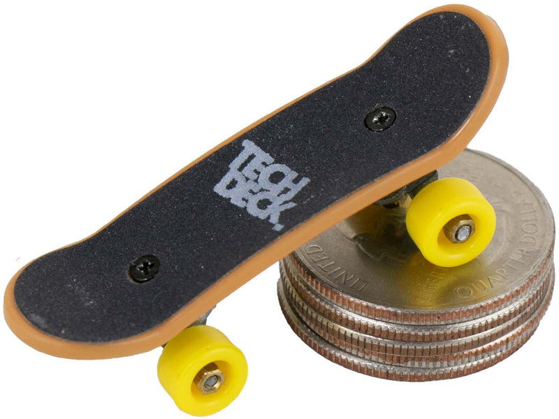 World's Smallest Tech Deck™ (Random Assortment) jumping quarters